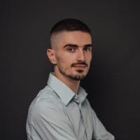Drilon Sahiti, themelues i KosovoWeb